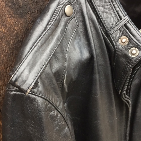 SOLD! 80s Members Only Blk Leather Racer Jacket - Picture 5 of 9